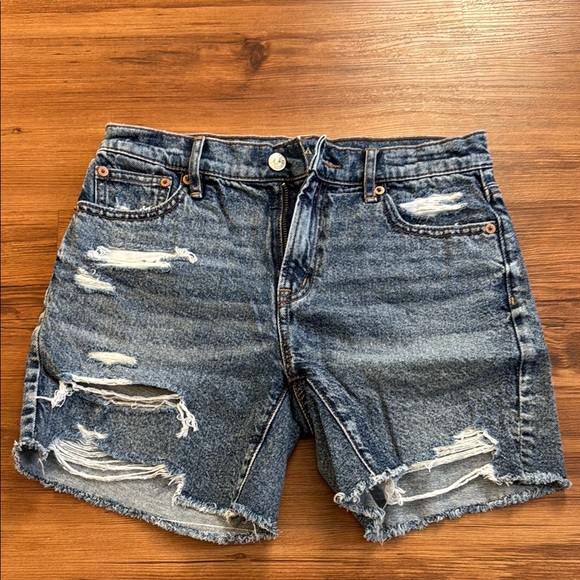 AMERICAN EAGLE High Rise Perfect Short - Picture 1 of 4